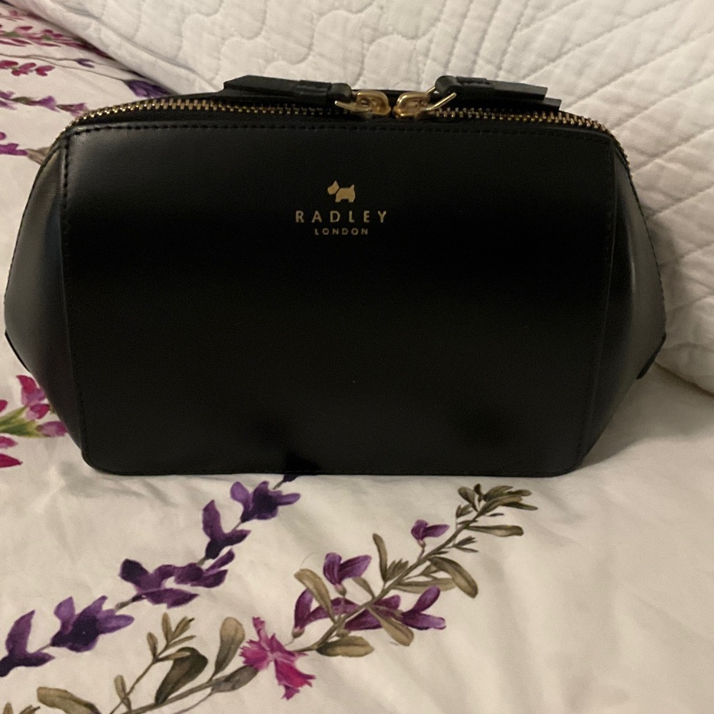 RADLEY LONDON Black Leather Double-Zip Clutch with Gold Logo